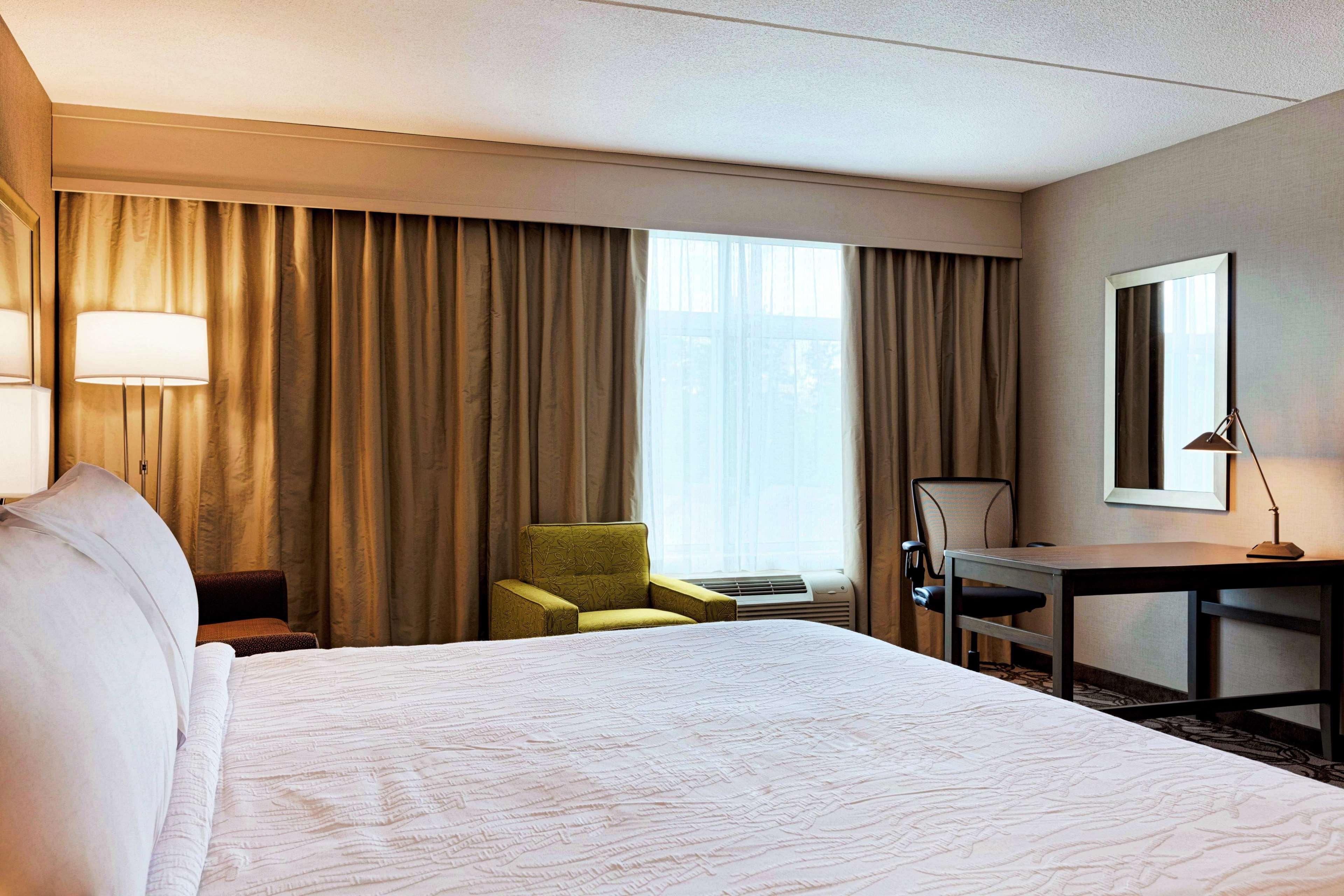 Hilton Garden Inn Lenox Pittsfield Exterior foto